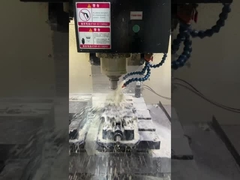 cnc αργίλιο που επεξεργάζεται τα μέρη στη μηχανή